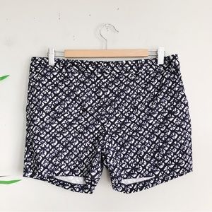 MICHAEL Michael Kors 4.5” Printed Shorts in Navy Blue